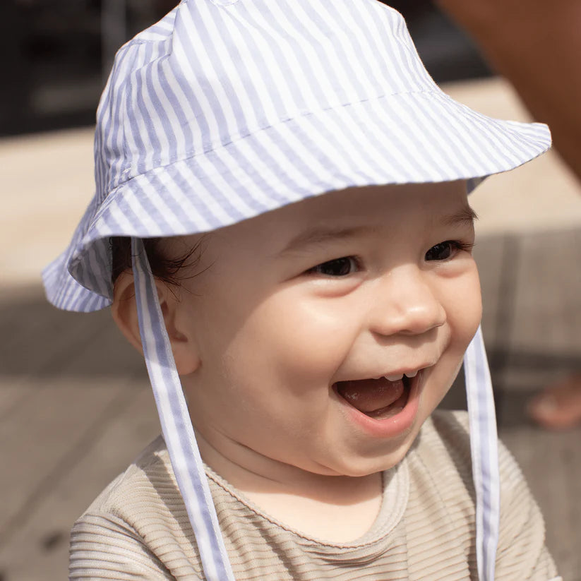 Swim Essentials UV Sun Hat Blue/White Striped