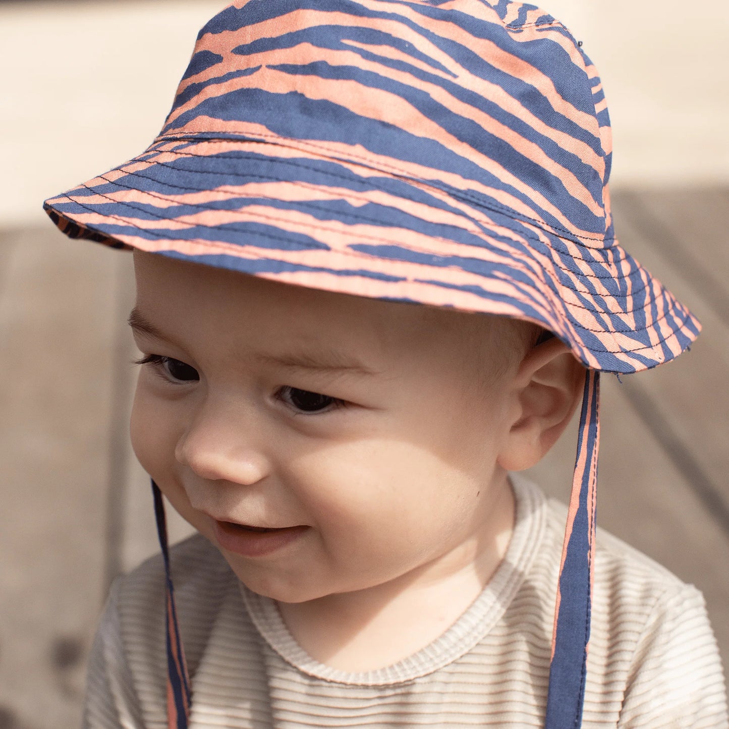 Swim Essentials UV Sun Hat Blue/Orange Zebra